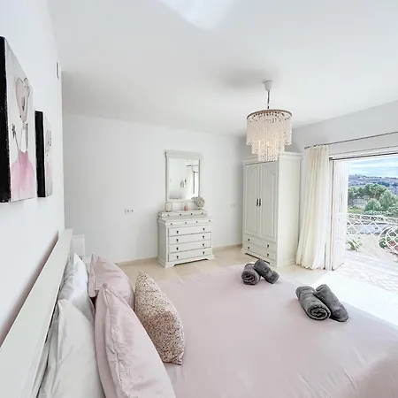 Villa Benisamo, Javea - Tranquil, Large Benitachell